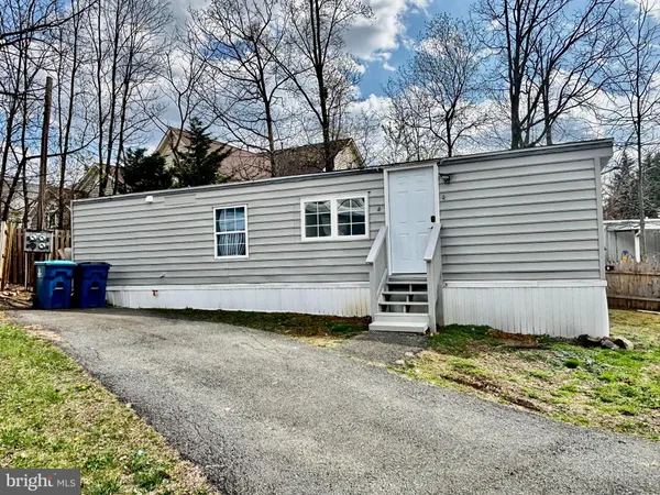 $69,900 | 11209 Mobile Drive, Fairfax, VA 22030
