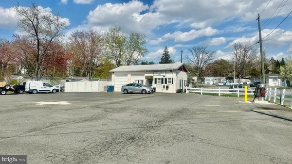 $69,900 | 11209 Mobile Drive, Fairfax, VA 22030