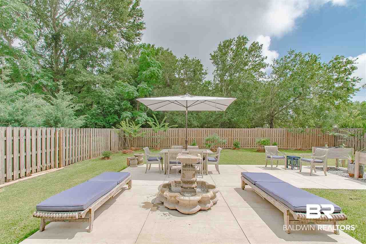 252 Hawthorne Circle Fairhope, AL 36532 - Photo 40 of 46 Spacious outdoor patio