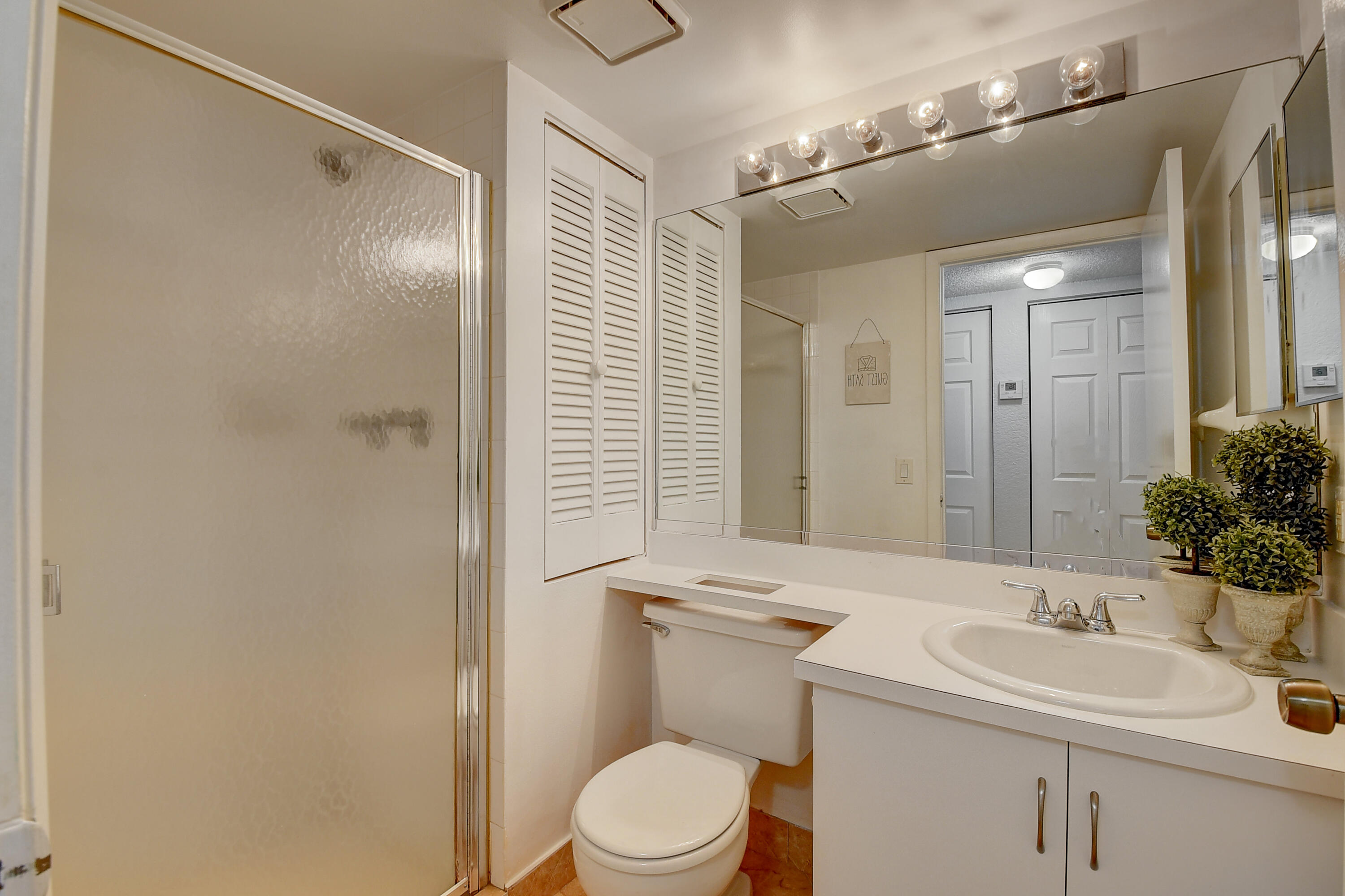 604 Waterside Drive, Unit 604 Hypoluxo, FL 33462 - Photo 11 of 21 BATHROOM