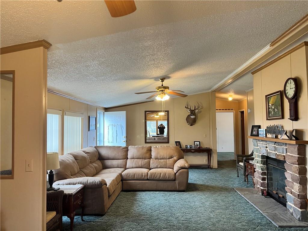 4555 Ellwood Road New Castle, PA 16101 - Photo 4 of 12 Gallery Image 4