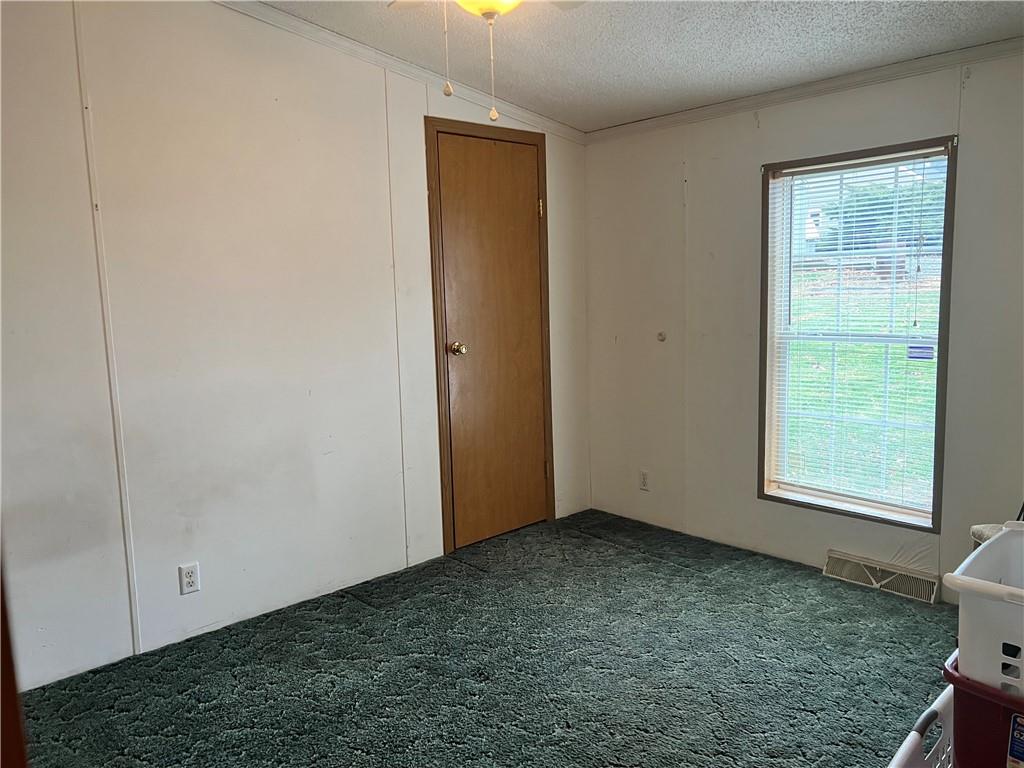 4555 Ellwood Road New Castle, PA 16101 - Photo 8 of 12 Gallery Image 8