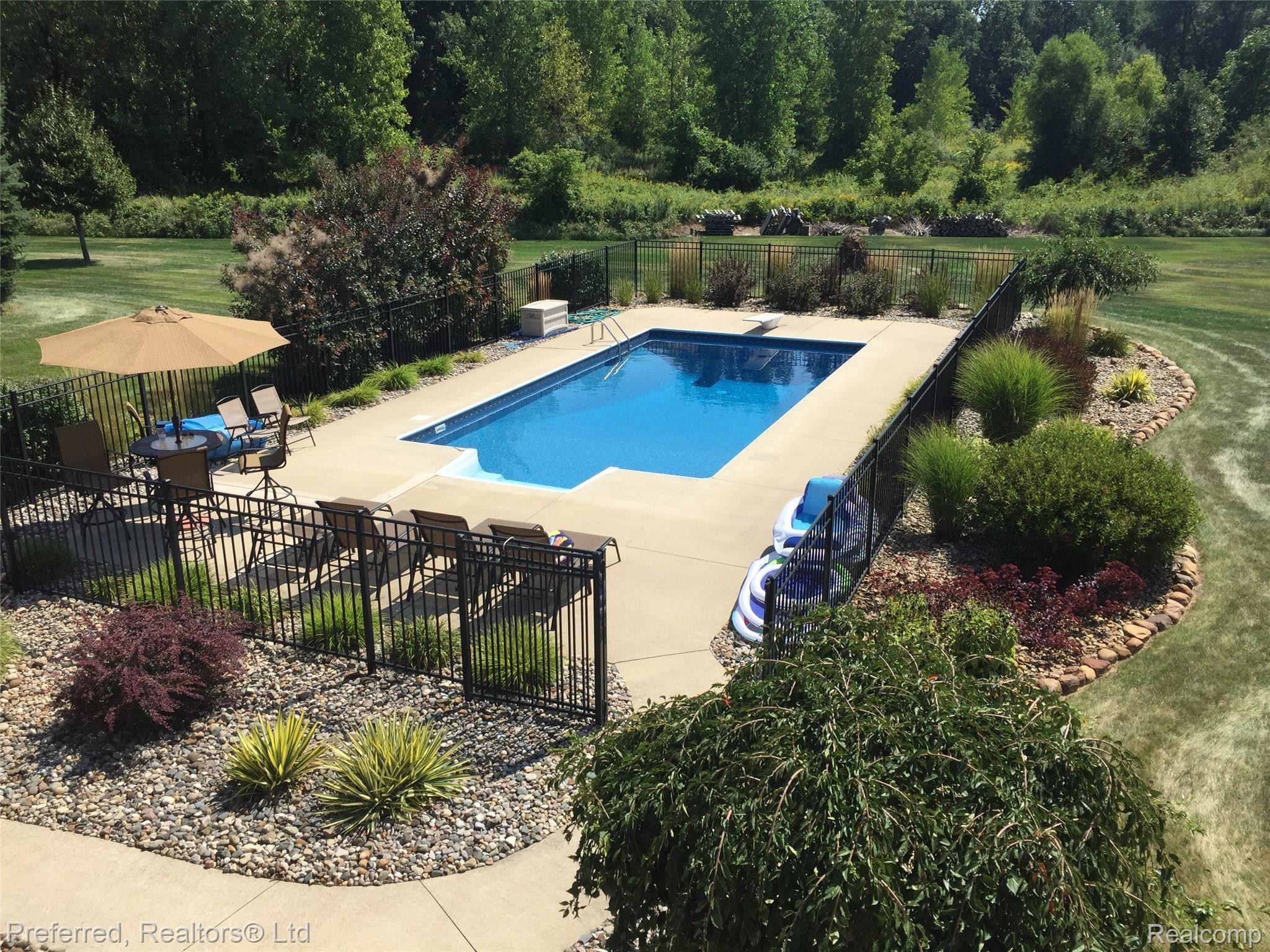 8287 Trail Ridge Dexter, MI 48130 - Photo 5 of 48 STAYCATION IN YOUR OWN BACK YARD!