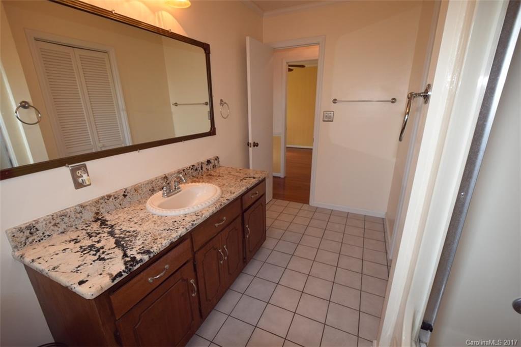 3441 Harmon Road Lincolnton, NC 28092 - Photo 13 of 24 Gallery Image 13