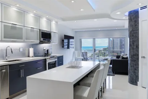 $585,000 | 1950 South Ocean Drive, Unit 9N, Hallandale Beach, FL 33009
