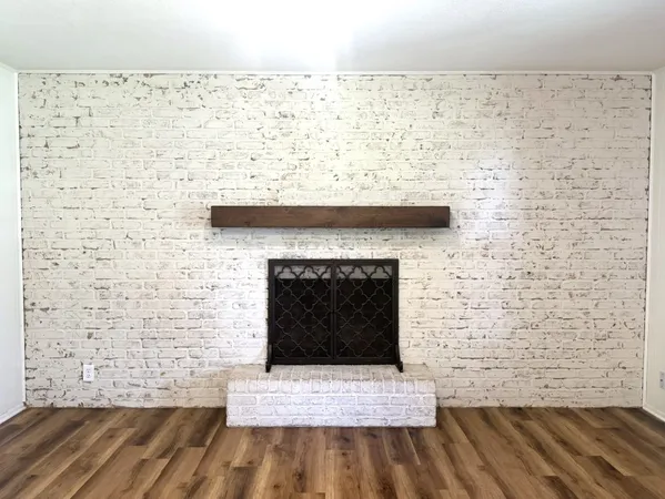 a view of a living room