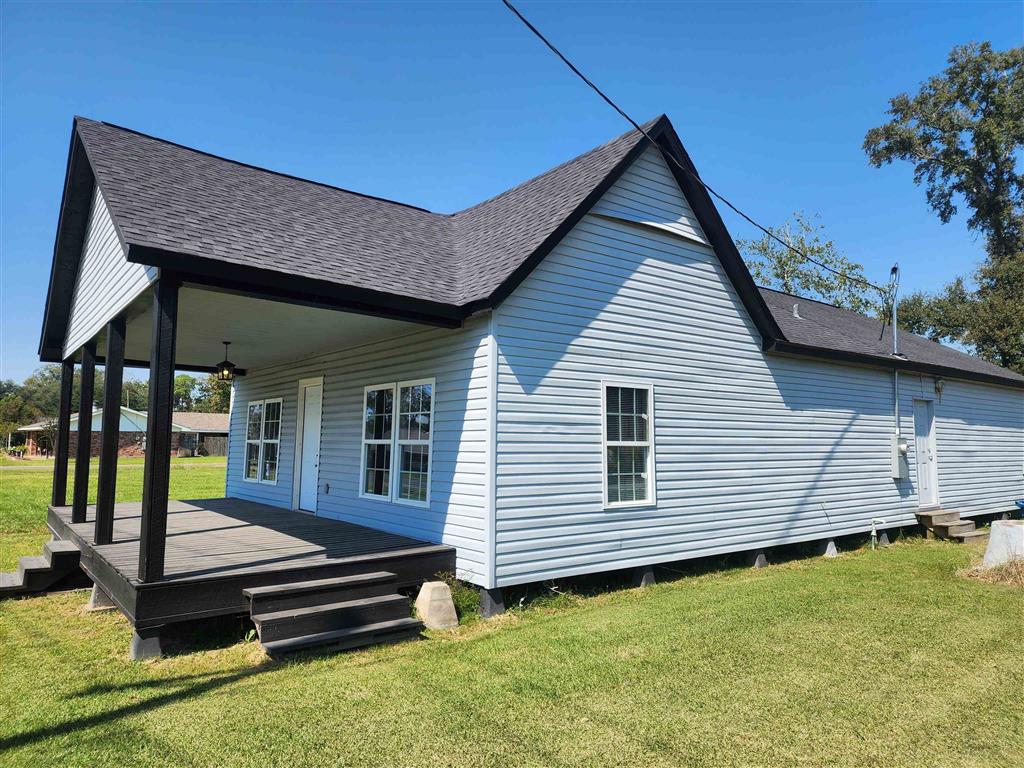 706 3rd Street Jennings, LA 70546 - Photo 4 of 21
