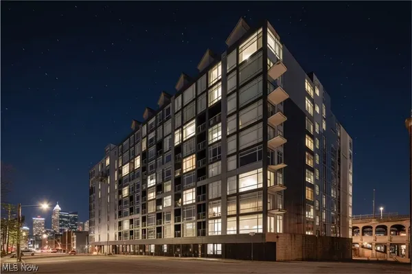 $164,900 | 2222 Detroit Avenue, Unit 417, Cleveland, OH 44113
