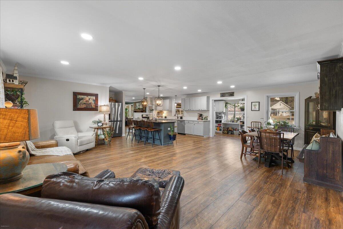 1011 Pinon Road North Augusta, SC 29841 - Photo 16 of 45 20-Living Room to Eating area