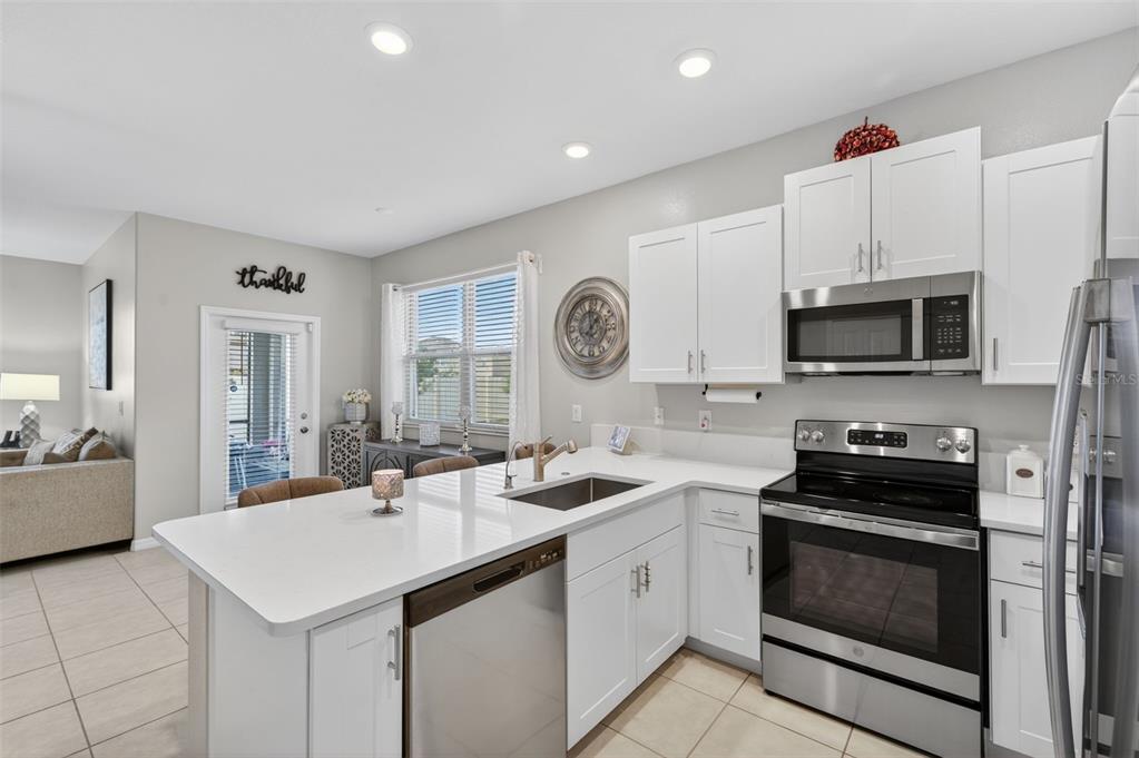 14341 Editors Note Street Ruskin, FL 33573 - Photo 6 of 45