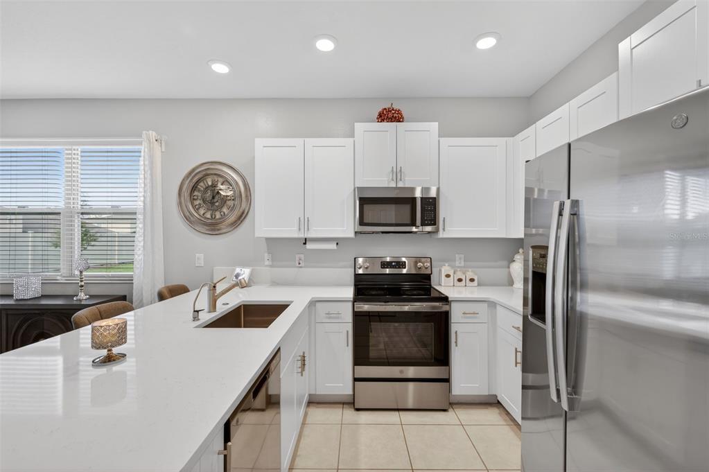 14341 Editors Note Street Ruskin, FL 33573 - Photo 7 of 45