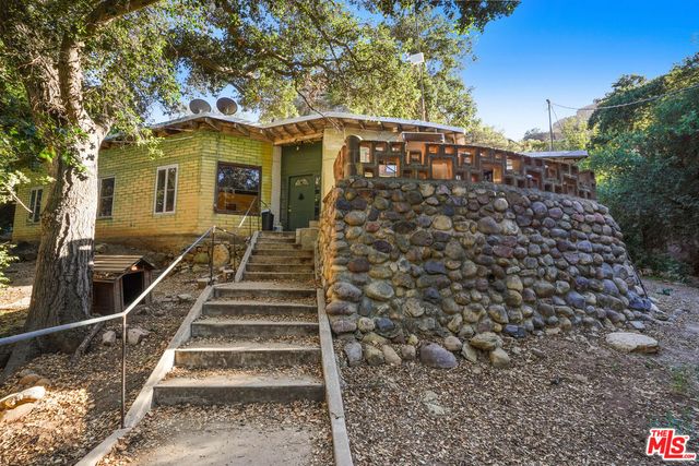 a view of outdoor space with seating space
