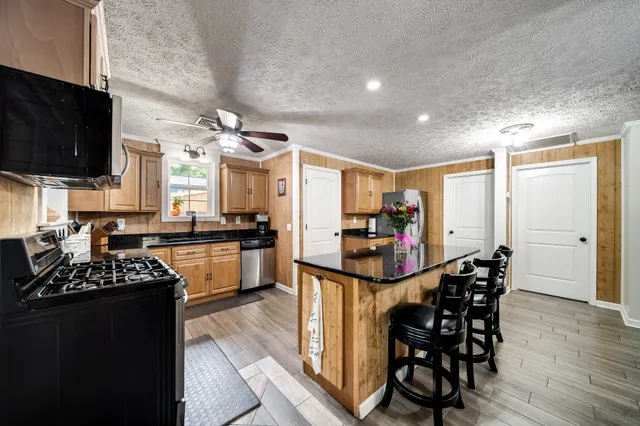 $1,099,000 | 554 Hickman Shores Road, Dover, TN 37058