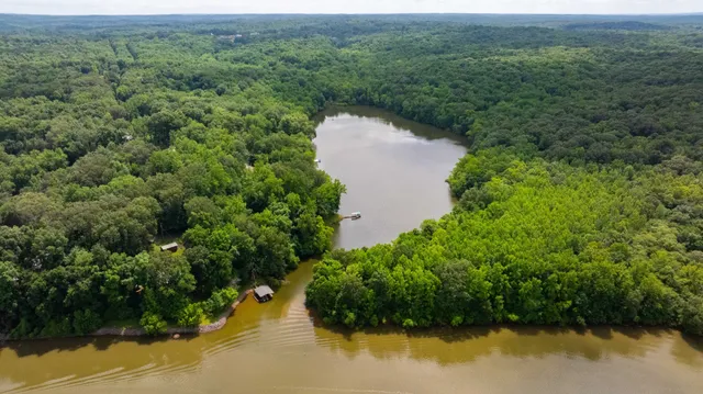 $1,099,000 | 554 Hickman Shores Road, Dover, TN 37058