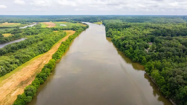 $1,099,000 | 554 Hickman Shores Road, Dover, TN 37058