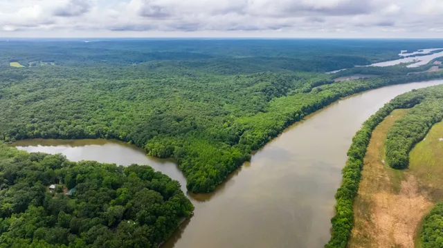 $1,099,000 | 554 Hickman Shores Road, Dover, TN 37058