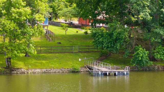 $1,099,000 | 554 Hickman Shores Road, Dover, TN 37058