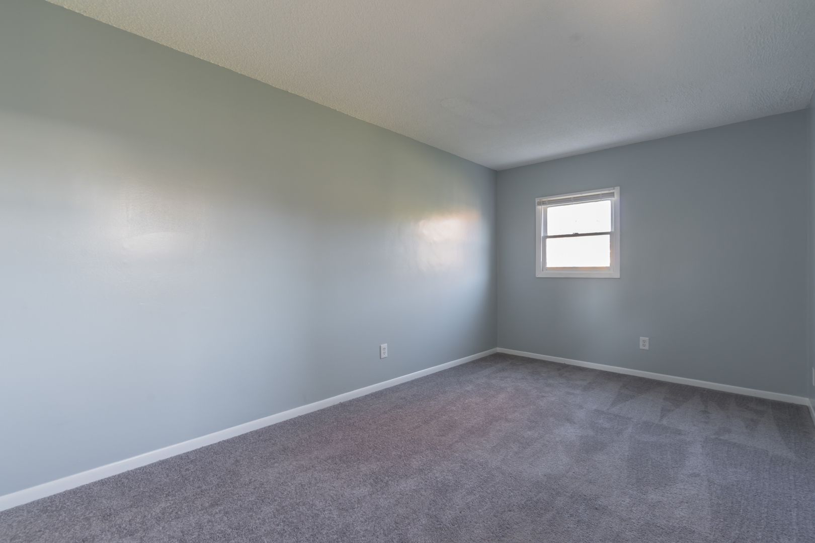 1908 Gideon Avenue Zion, IL 60099 - Photo 20 of 33