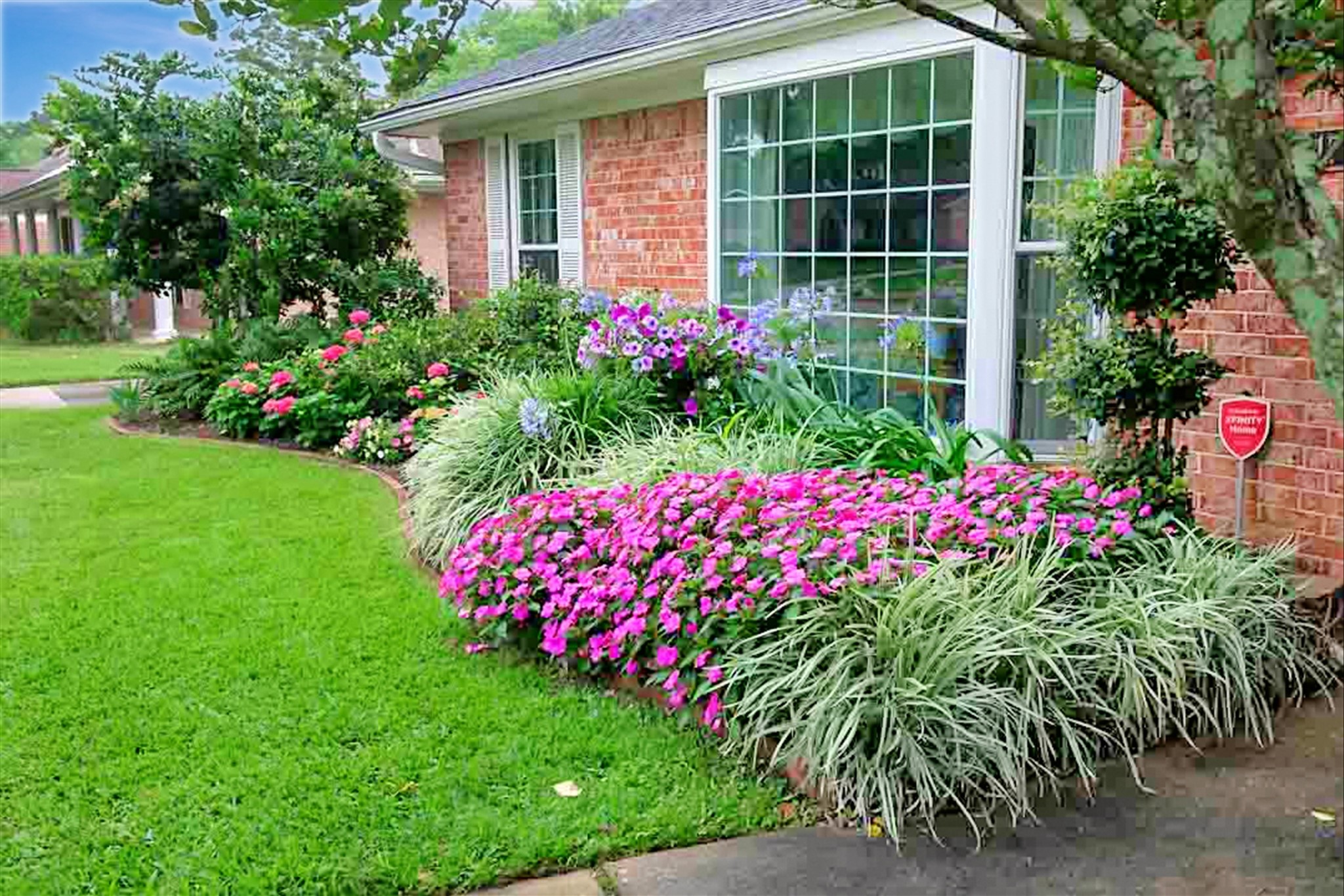1702 Bowline Road Houston, TX 77062 - Photo 4 of 39 Gallery Image 4