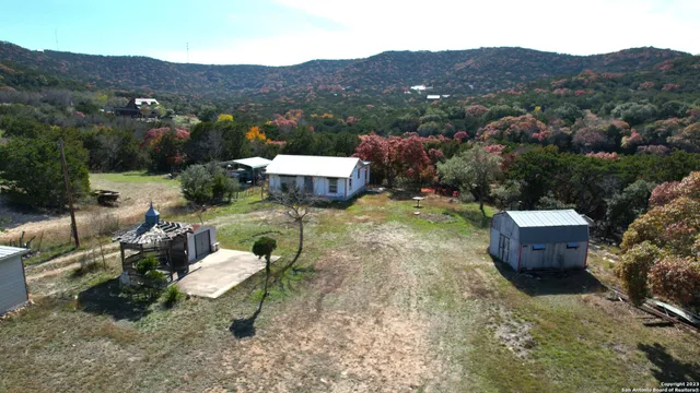 $315,000 | 1212 Spring Road, Pipe Creek, TX 78063