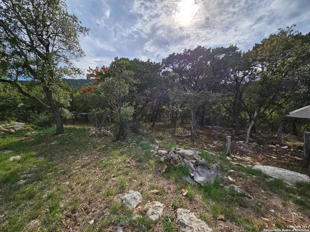 $315,000 | 1212 Spring Road, Pipe Creek, TX 78063