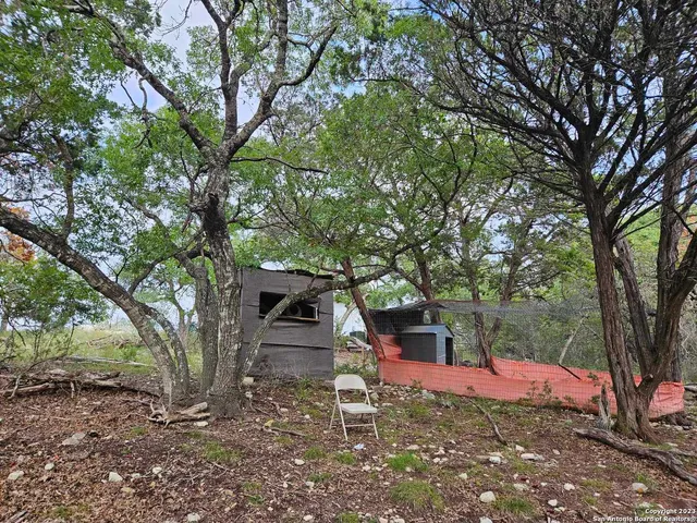 $315,000 | 1212 Spring Road, Pipe Creek, TX 78063