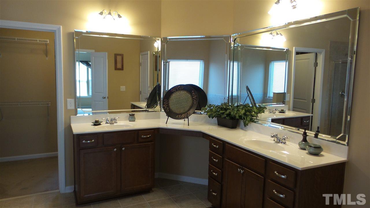 1607 Willowcrest Road Durham, NC 27703 - Photo 13 of 25