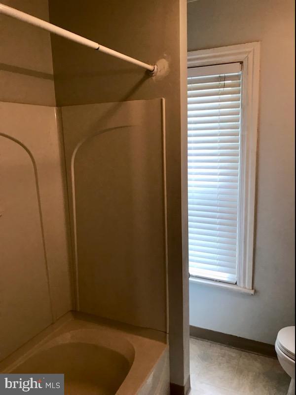 240 Rexmont Road Lebanon, PA 17042 - Photo 14 of 17 Bathroom- with tub enclosure