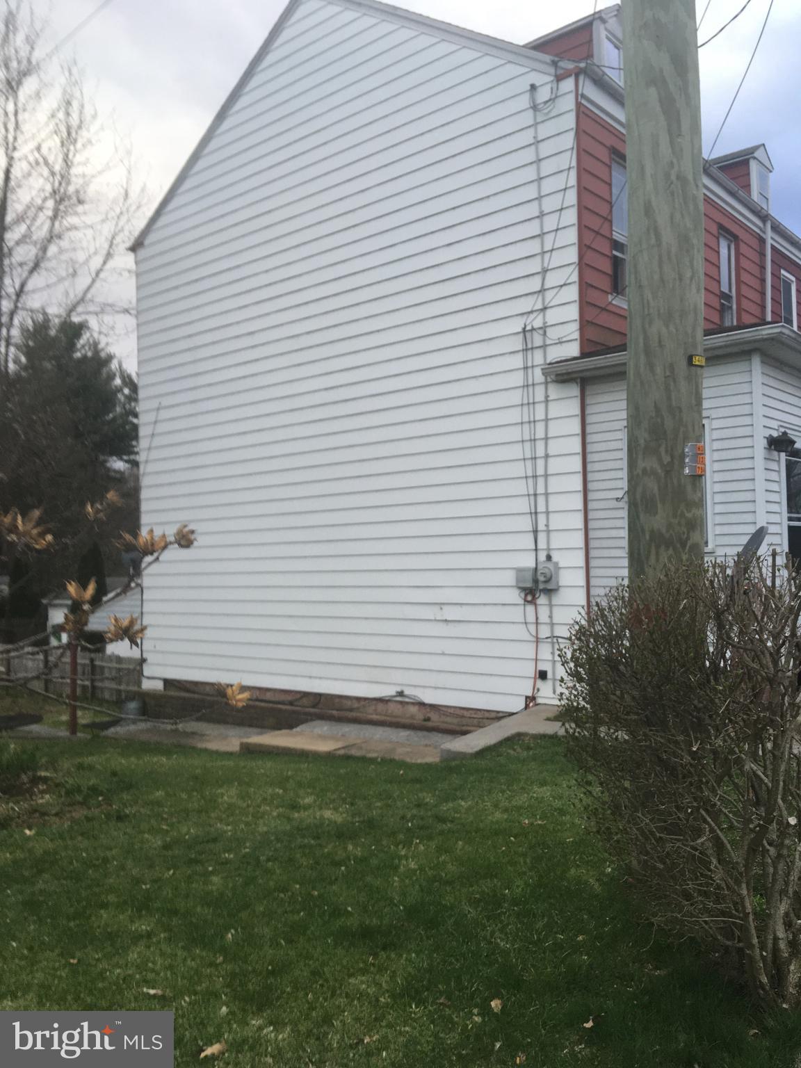 240 Rexmont Road Lebanon, PA 17042 - Photo 3 of 17 Side view- east end of 12 plex