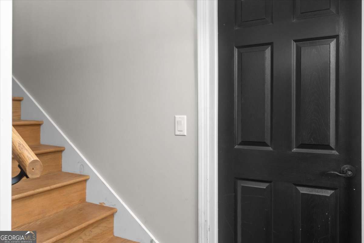 161 Archer Grove Road Athens, GA 30607 - Photo 5 of 56 a view of entryway with wooden floor