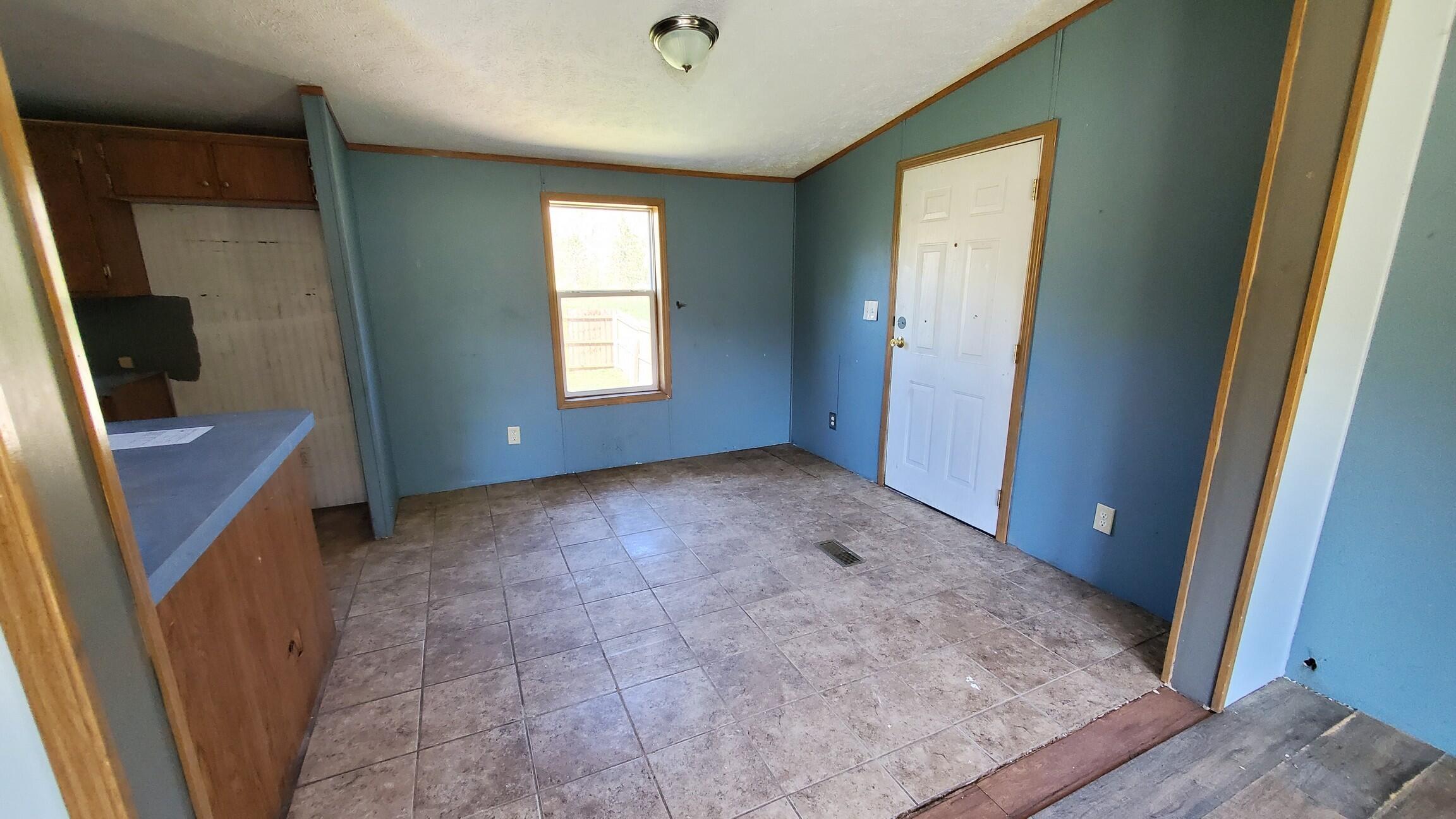 7939 East Moore Road Ravenna, MI 49451 - Photo 2 of 13 DINING