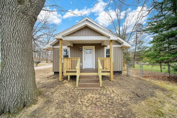 $185,000 | 3227 Matthews Street, Jackson, MI 49203