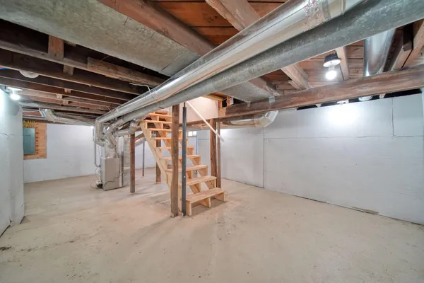 $185,000 | 3227 Matthews Street, Jackson, MI 49203