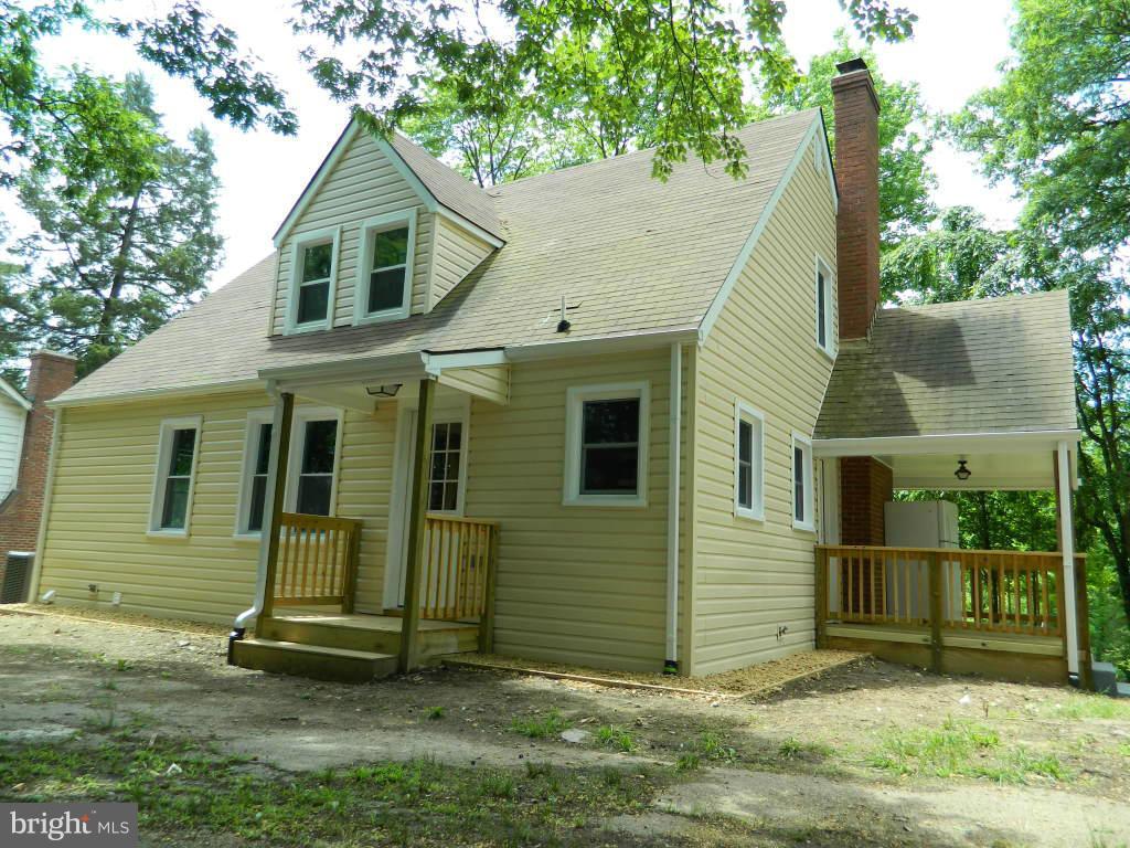 4018 Bradys Hill Road Triangle, VA 22172 - Photo 3 of 28 Exterior (Rear)