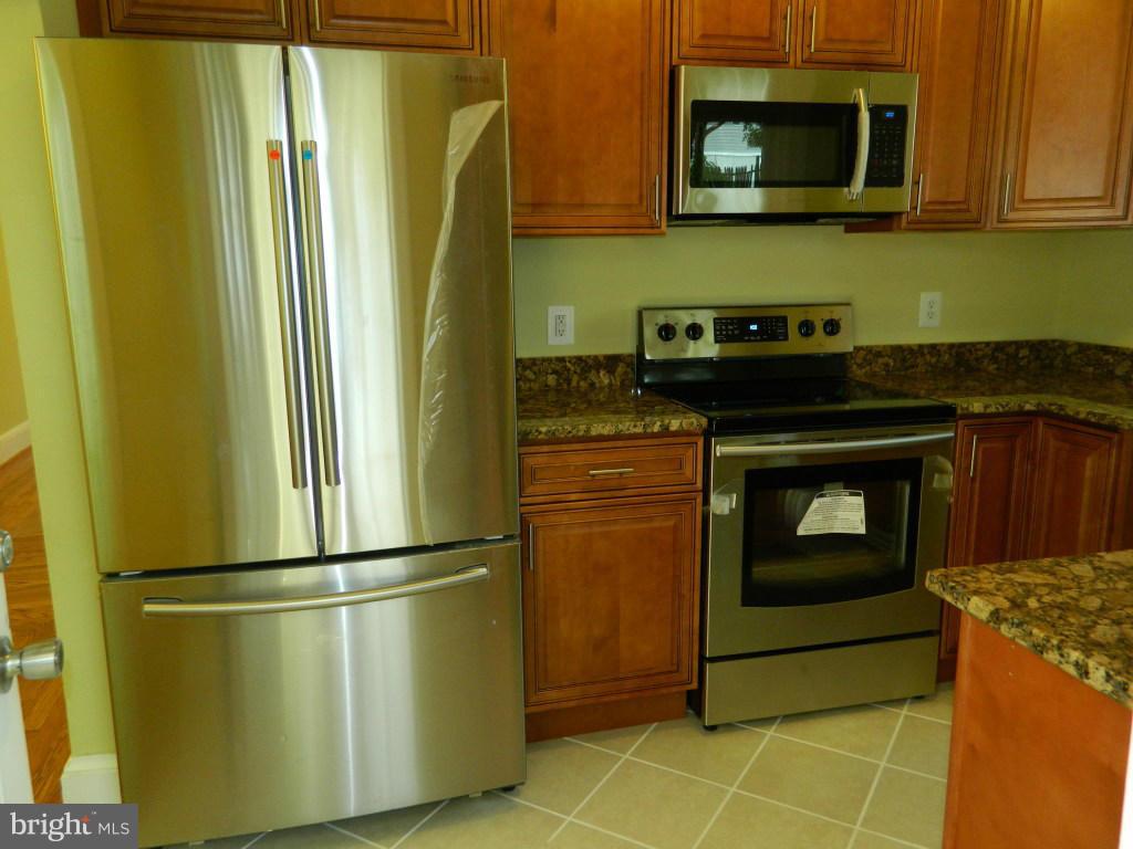 4018 Bradys Hill Road Triangle, VA 22172 - Photo 10 of 28 Kitchen