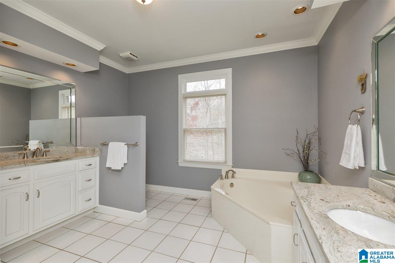 136 Windsor Circle Pelham, AL 35124 - Photo 24 of 49