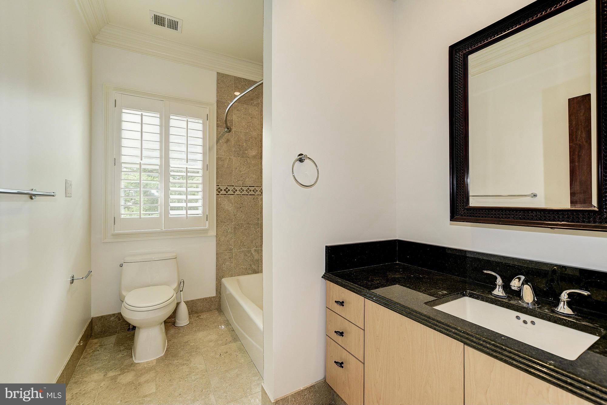 8805 Ridge Road Bethesda, MD 20817 - Photo 16 of 23 Bath