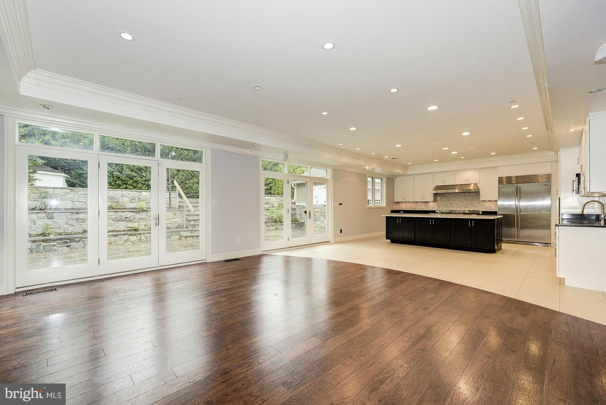 8805 Ridge Road Bethesda, MD 20817 - Photo 5 of 23 Kitchen