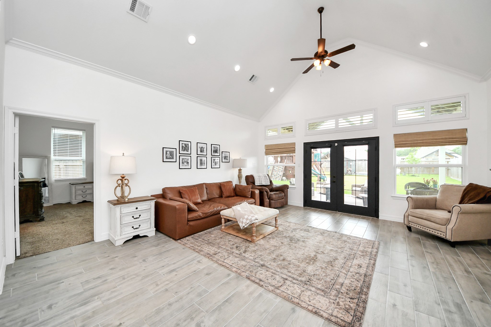 111 Alder Loop Anahuac, TX 77514 - Photo 17 of 50