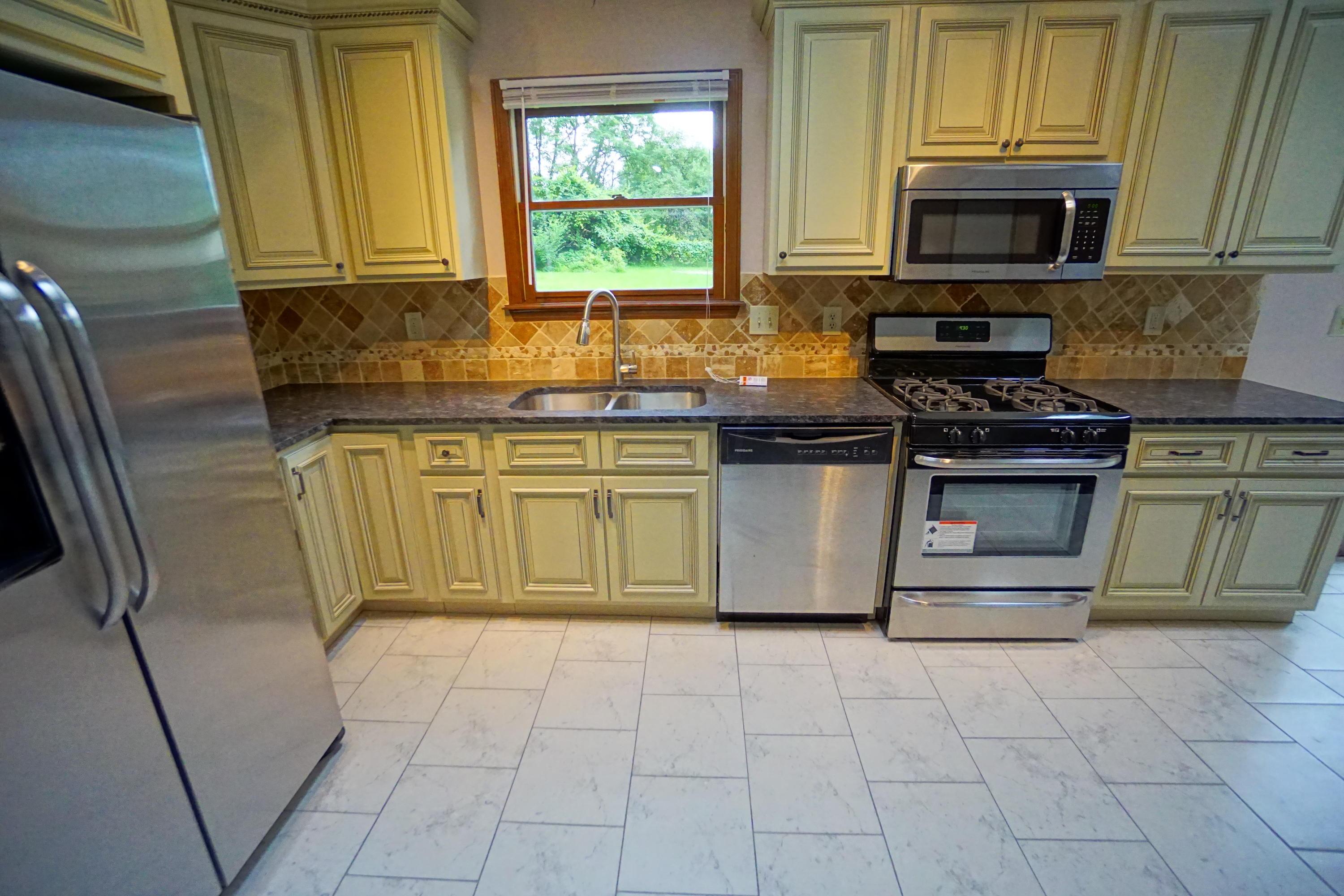 926 McNaughten Road Columbus, OH 43213 - Photo 13 of 50 Gallery Image 13