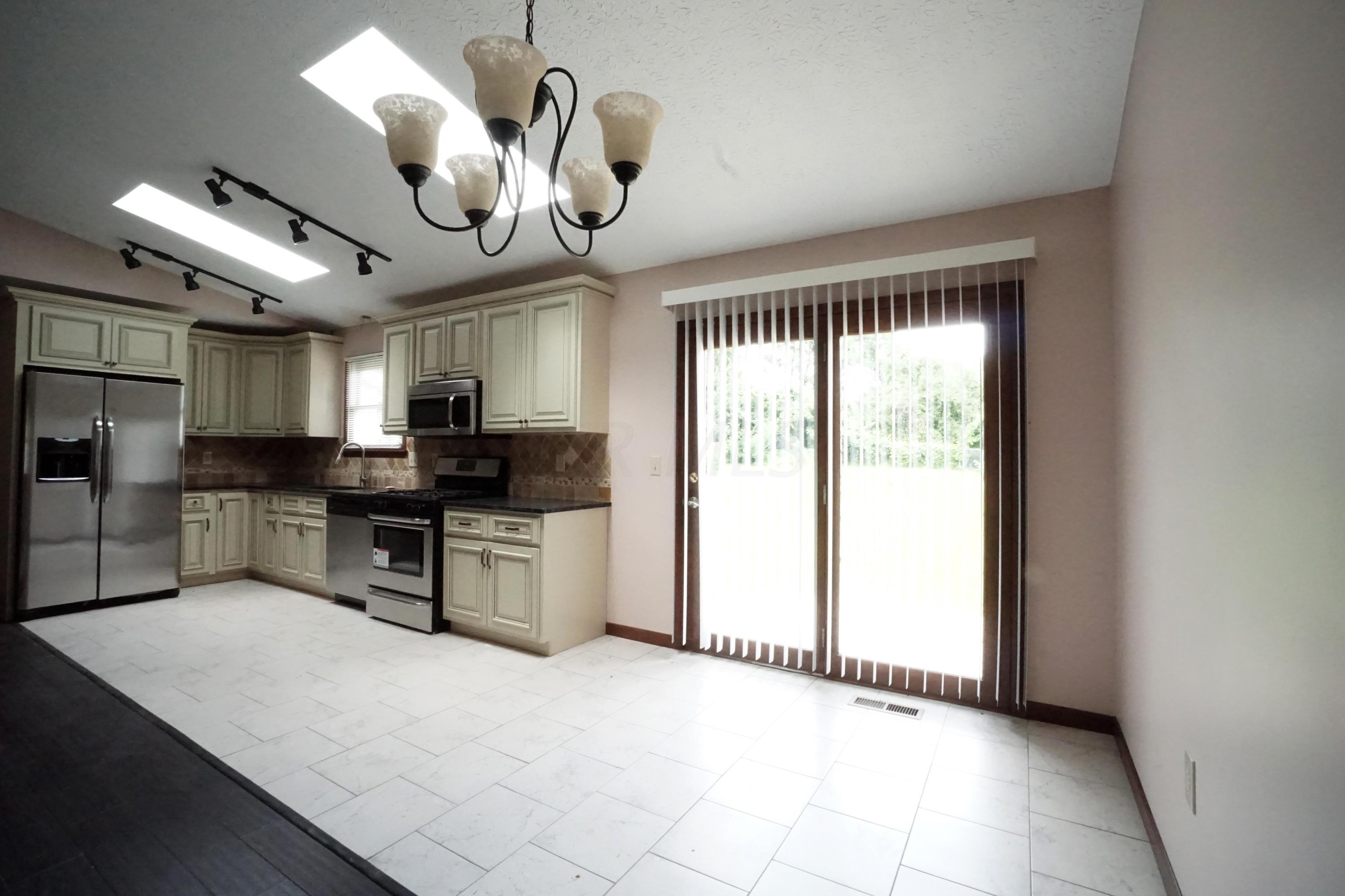926 McNaughten Road Columbus, OH 43213 - Photo 22 of 50 Gallery Image 22