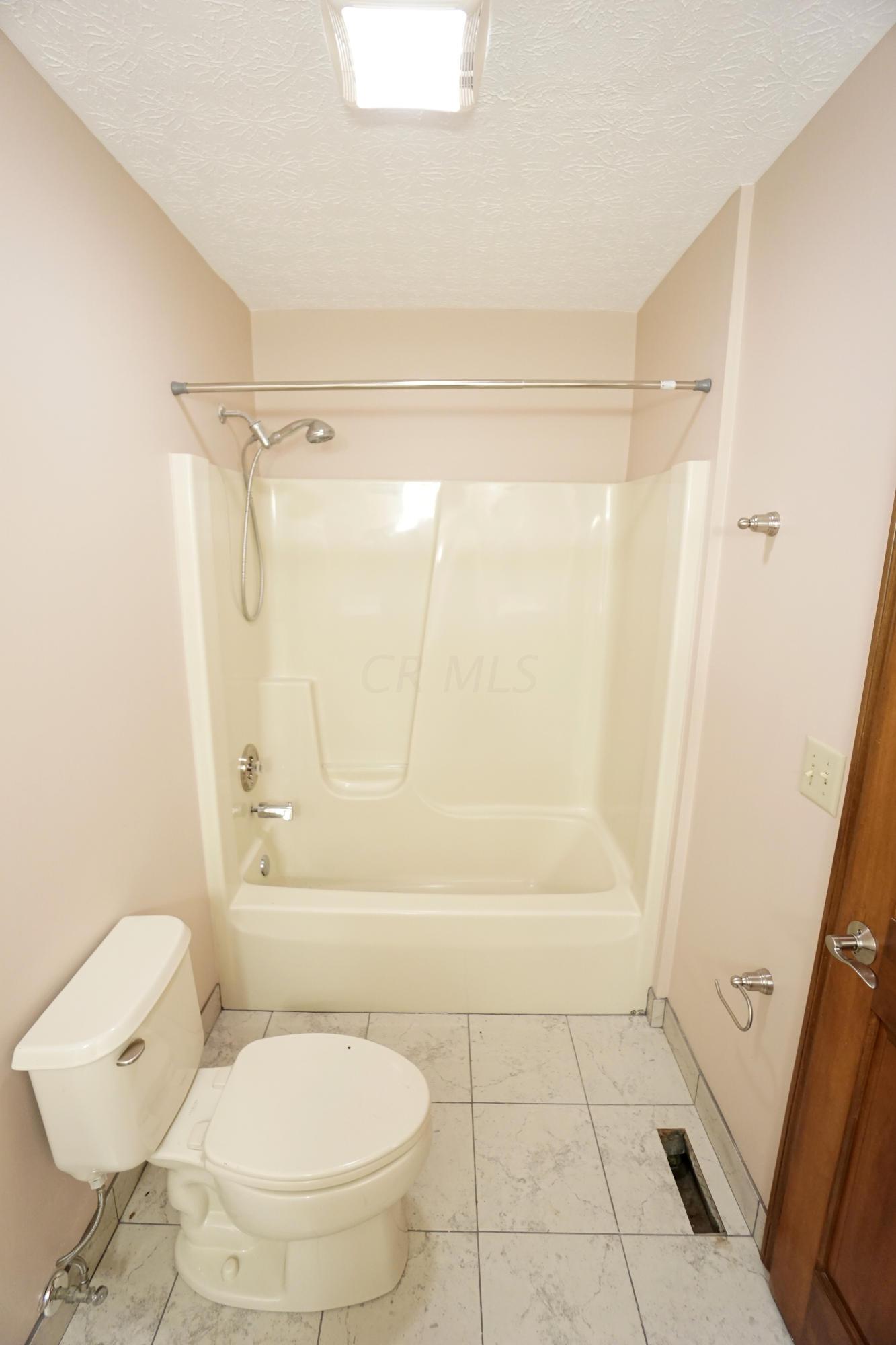 926 McNaughten Road Columbus, OH 43213 - Photo 30 of 50 Gallery Image 30