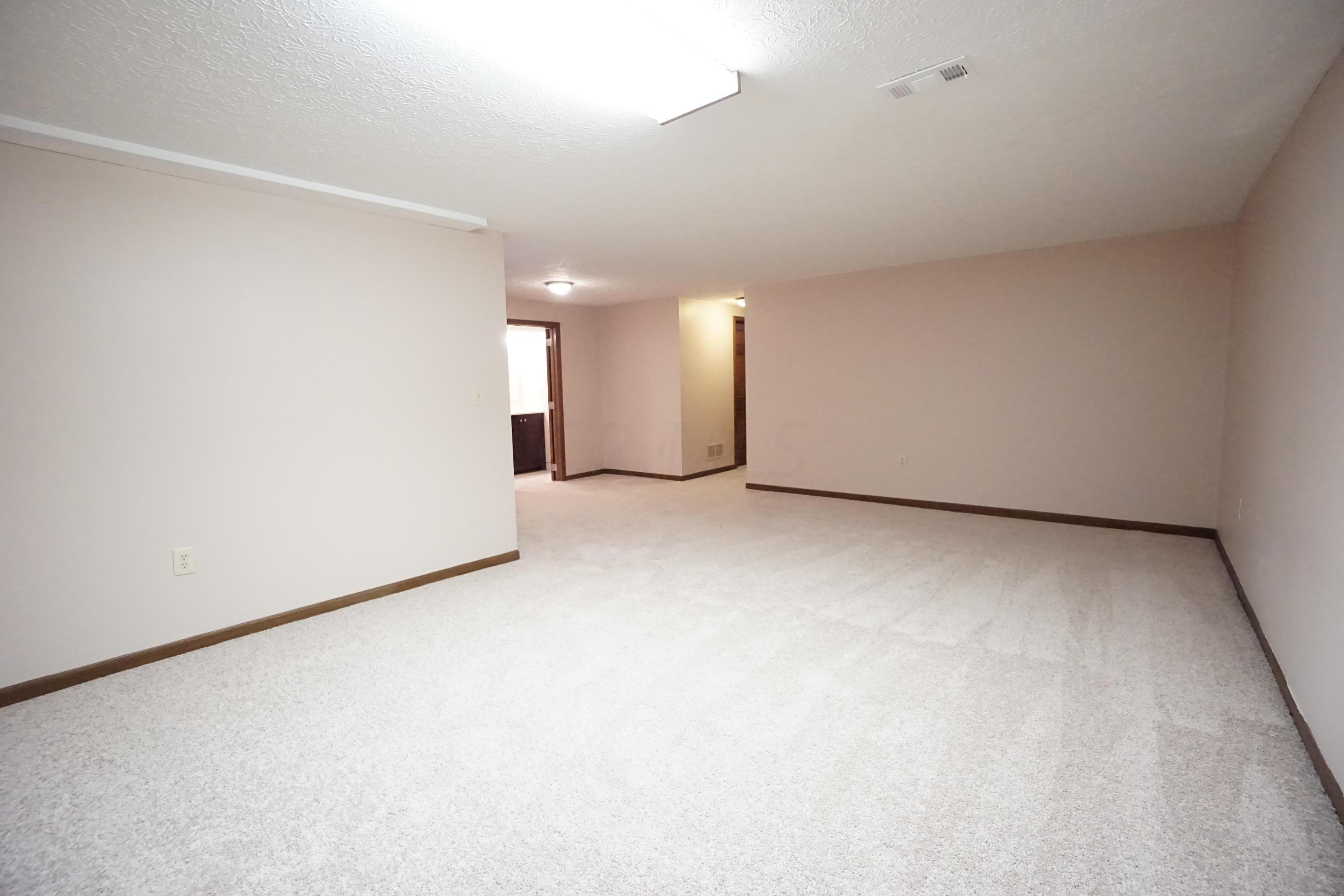926 McNaughten Road Columbus, OH 43213 - Photo 41 of 50 Gallery Image 41
