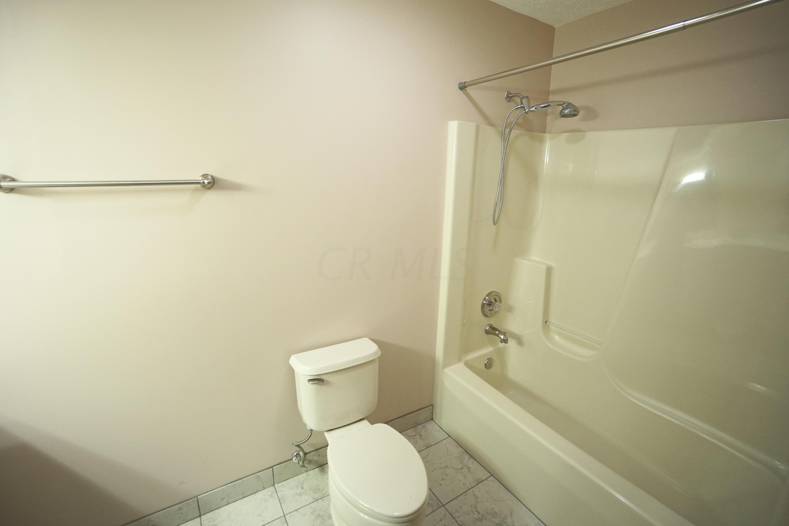 926 McNaughten Road Columbus, OH 43213 - Photo 47 of 50 Gallery Image 47