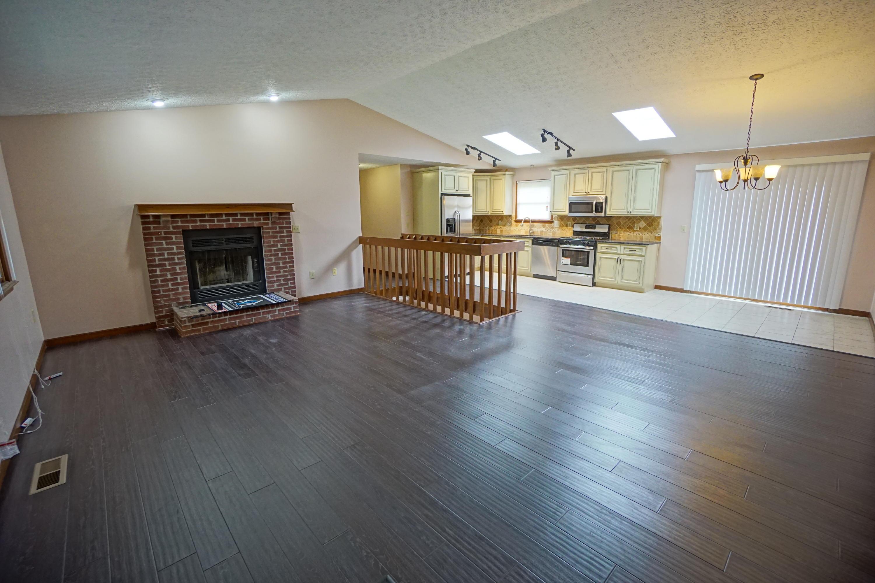 926 McNaughten Road Columbus, OH 43213 - Photo 8 of 50 Gallery Image 8