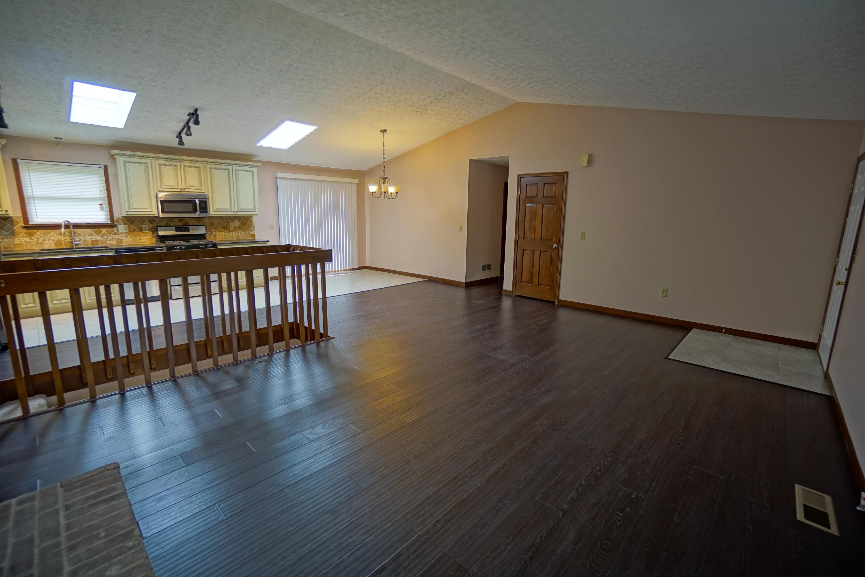 926 McNaughten Road Columbus, OH 43213 - Photo 9 of 50 Gallery Image 9