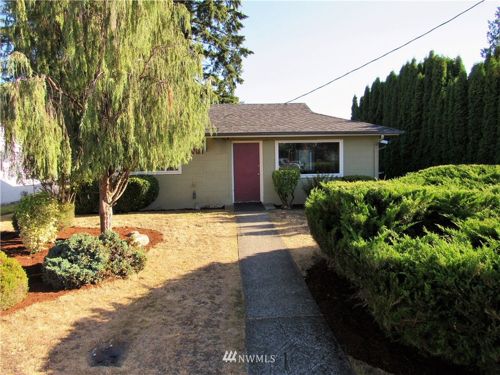 3801 Northeast 6th Place Renton, WA 98056 - Photo 1 of 10