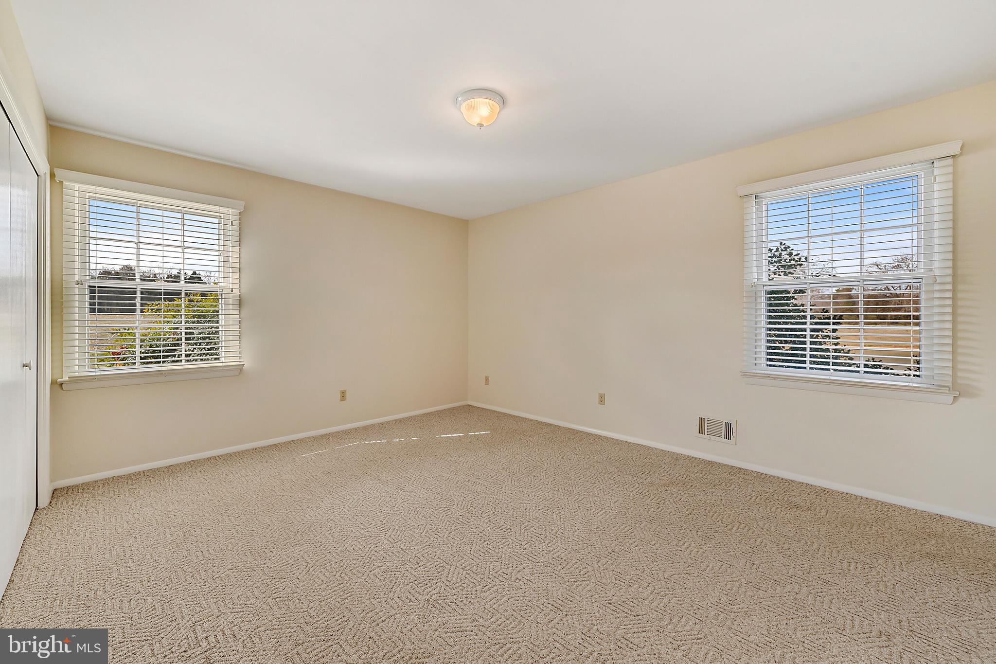 9861 Meetze Road Midland, VA 22728 - Photo 31 of 50 1st floor bedroom - view 1