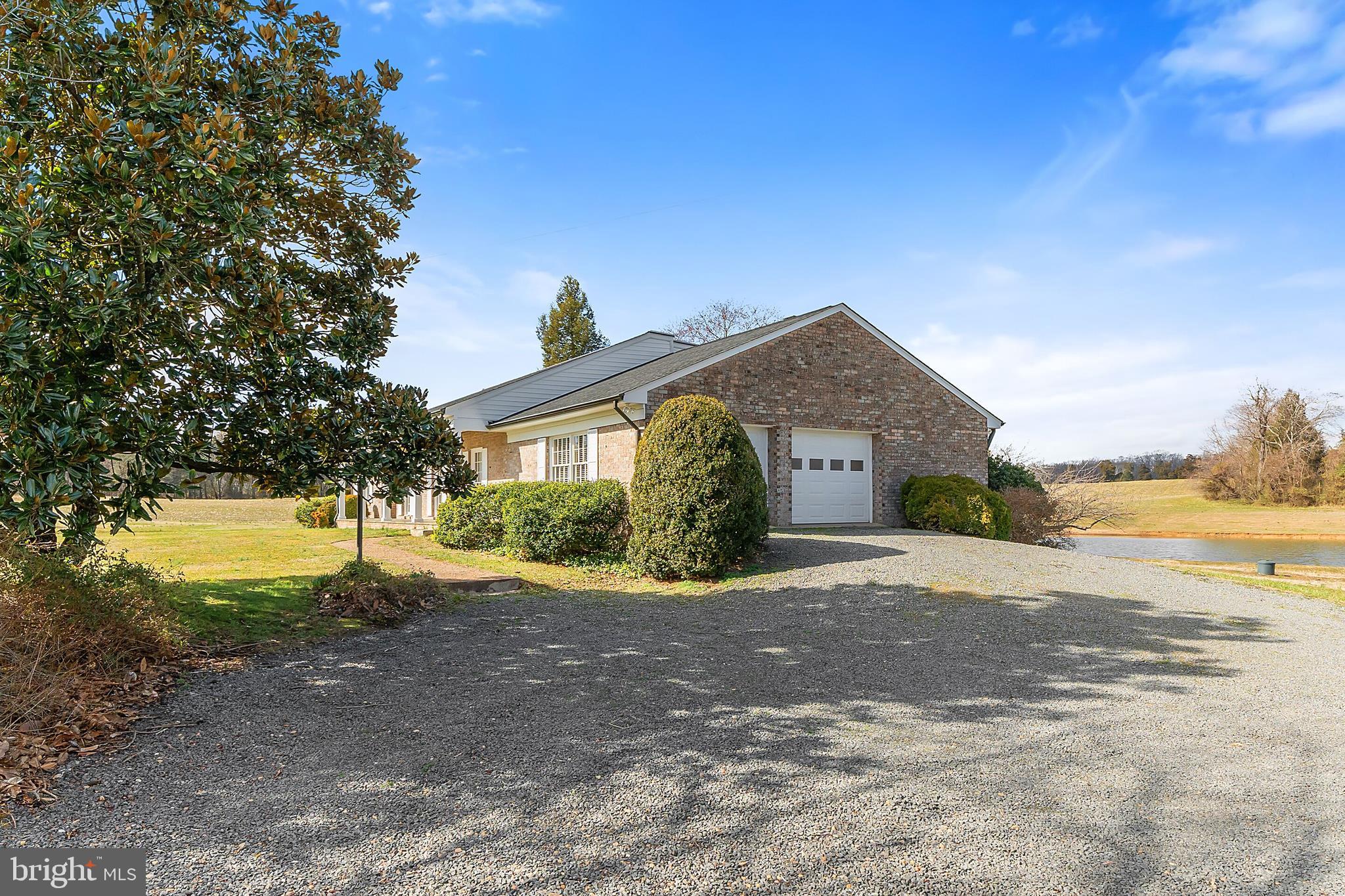 9861 Meetze Road Midland, VA 22728 - Photo 7 of 50 Brick rambler garage/driveway side view