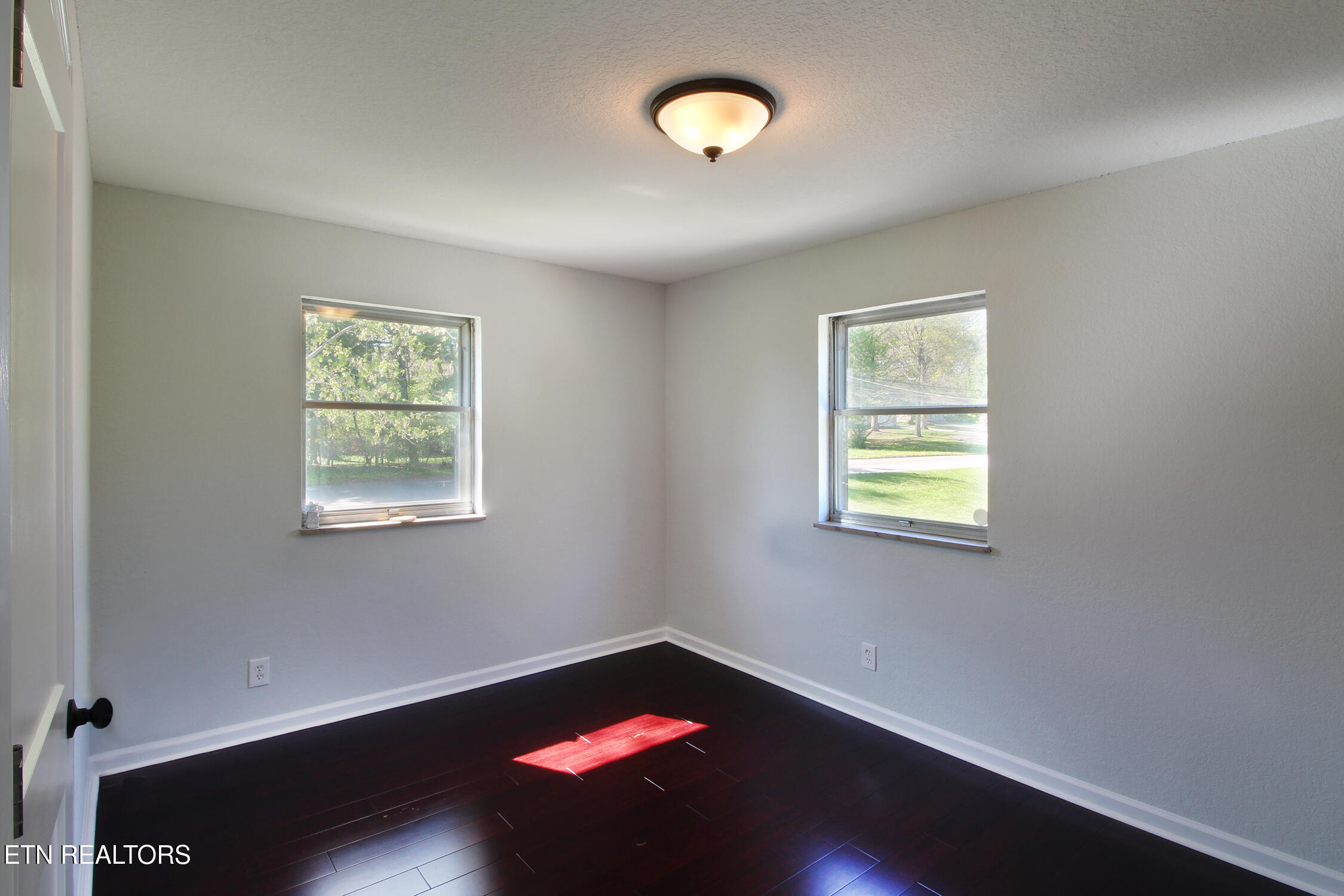 9040 Shallowford Road Knoxville, TN 37923 - Photo 17 of 37 IMG_2425